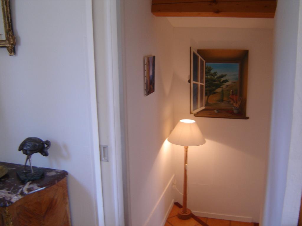 La Tangana Bed & Breakfast Rognes Exterior photo